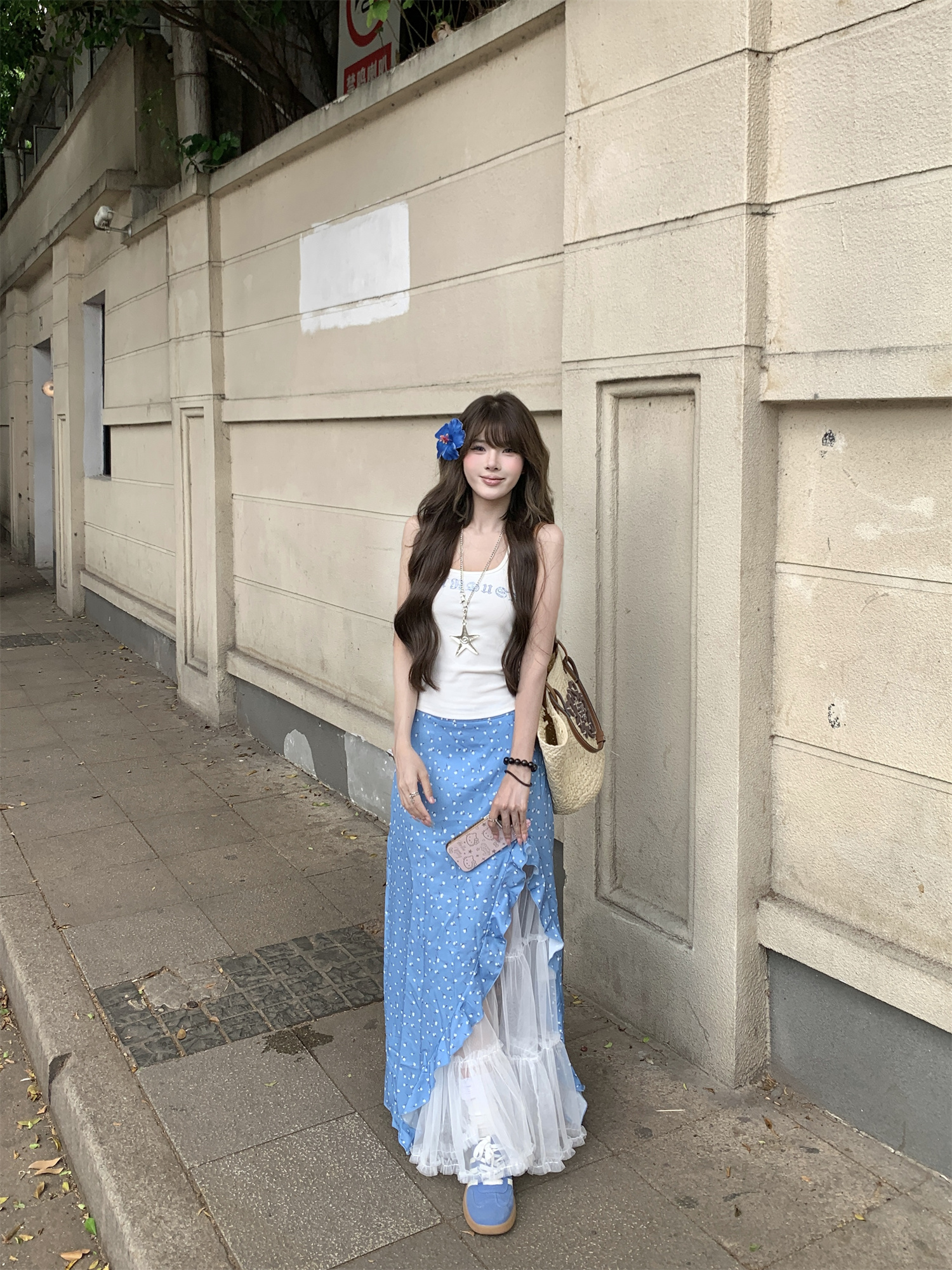 실사 정가 파란색 작은 꽃무늬 반신 스커트 여성 여름 한 부서 하이웨이스트 루즈핏 패치워크 망사 페이크 레이어드 롱 스커트
