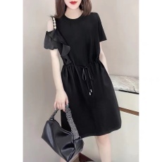 批发法式圆领设计感露肩镶钻荷叶边收腰连衣裙女<b class='q'>欧洲站</b>2026年夏季<b class='q'>新款</b>