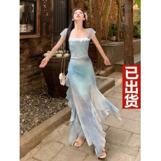 批发2026夏季新款设计感气质性感木耳边<b class='q'>开叉</b>显瘦蓝色冰岛渐变<b class='q'>连衣裙</b>女