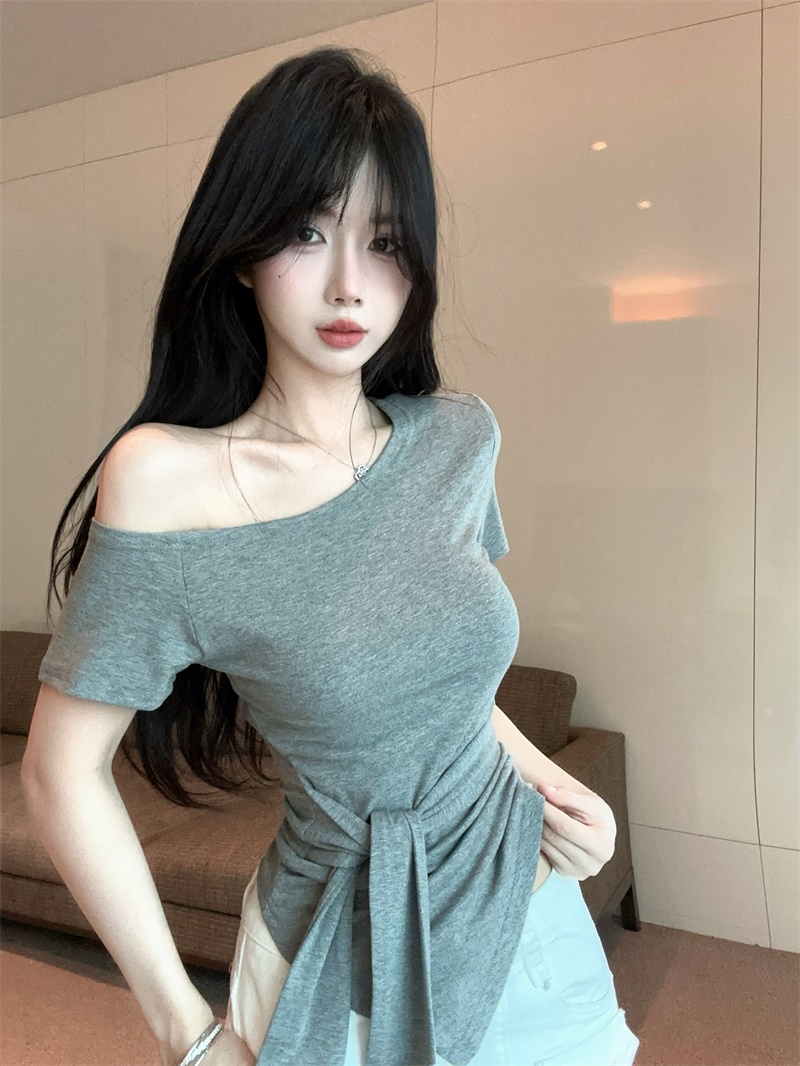 실사 정가 불규칙 긍정적 인 어깨 의류 슬림해 보이는 몸매 가꾸기 디자인 센스 핫걸 스트랩 스트랩 여름 반팔