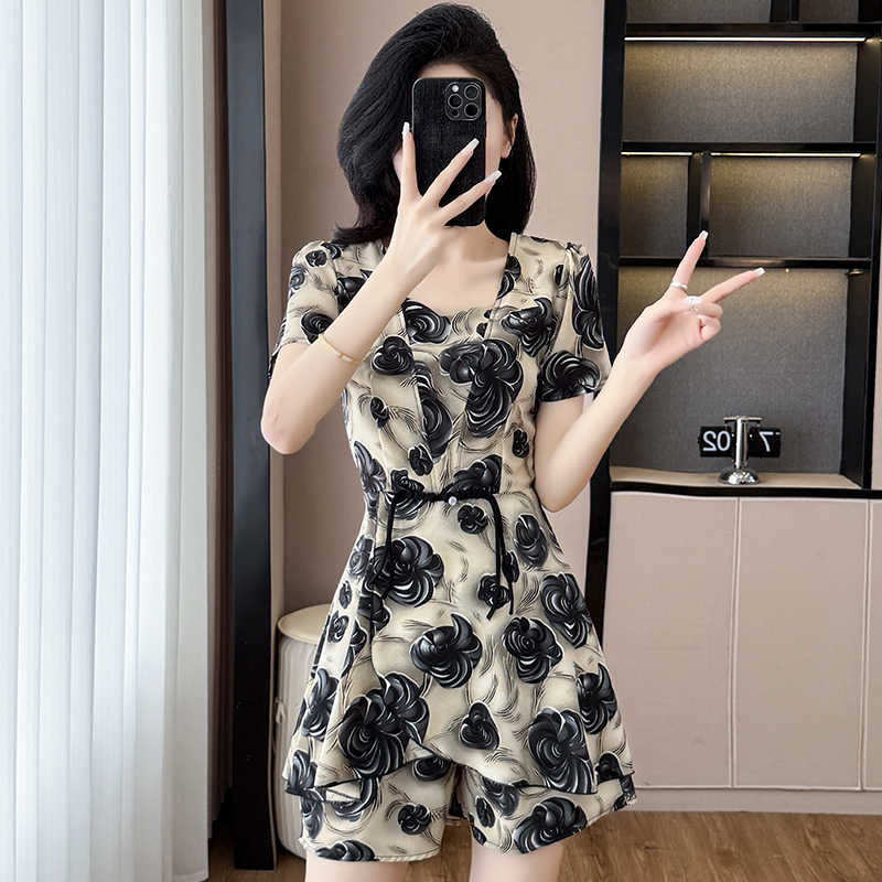 RY9439# 洋气套装2026夏季韩版印花显瘦气质遮肚修身时尚上衣＋短裤...