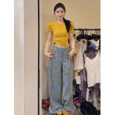 批发新款气质时尚露背打底衫+<b class='q'>碎花</b>潮酷阔腿直筒牛仔裤两件套