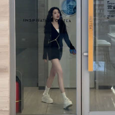 批发春季黑色包臀<b class='q'>连衣裙</b>子春装女2025新款开春穿搭一整套卫衣运动套装