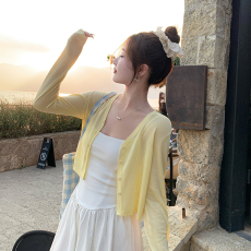 批发奶黄色开衫配吊带小外搭罩衫2025新款夏季防晒<b class='q'>针织</b>外套