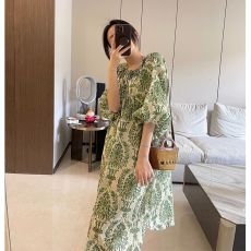 批发已出货 夏法式复古惊艳高级感连衣<b class='q'>裙</b>女绿色梨形身材休闲显瘦<b class='q'>裙</b>子