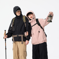 批发国标二级冲锋衣三防已检报告户外登山外套纯色简约冲锋衣