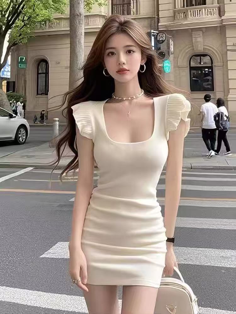 FA35701# 高级感法式名媛风方领显瘦连衣裙女夏季短袖包臀小飞袖短裙子 服裝批發女裝批發服飾貨源