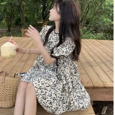 批发已出货 韩版泡泡袖碎花<b class='q'>连衣裙</b>女夏季新款a字裙短裙小众设计感裙子
