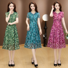 批发实拍 2026夏季新款大码<b class='q'>连衣裙</b>收腰显瘦妈妈裙短袖网纱中长款