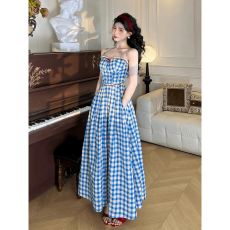 批发吊带裙  <b class='q'>半身</b>裙  拼接显白修身碎花吊带连衣裙高级感度假风<b class='q'>长裙</b>子