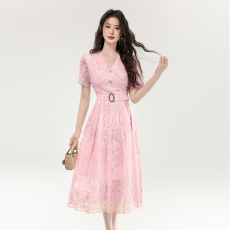 批发十三行品质 新款富家千金<b class='q'>长裙</b>子镂空蕾丝刺绣收腰大摆<b class='q'>连衣裙</b>