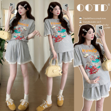 实拍小香风洋气蕾丝花边卡通印花T恤短裤简约气质个性孕妇两件套