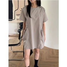 批发韩国chic 小众圆领<b class='q'>宽松</b>大口袋连衣裙