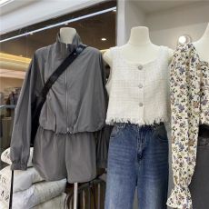 批发已出货 休闲防晒衣套装女运动风翻领抽绳外套阔腿<b class='q'>短</b>裤薄款俩件套