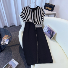 批发实拍大码女装夏季新款小众设计感醋酸缎条纹撞色拼接显瘦<b class='q'>连衣裙</b>