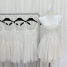 批发实拍-气质显瘦穿搭<b class='q'>吊带</b>白裙小个子度假风高级感初恋鱼骨连衣裙