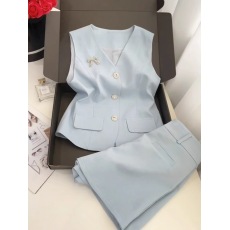 批发夏季穿搭一整套高级感欧货时尚洋气减龄<b class='q'>小香</b>风浅蓝色马甲短裤<b class='q'>套装</b>