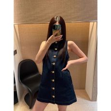 批发南法湖边<b class='q'>牛仔</b>背心裙单排扣复古时髦微收腰无袖<b class='q'>连衣裙</b>女