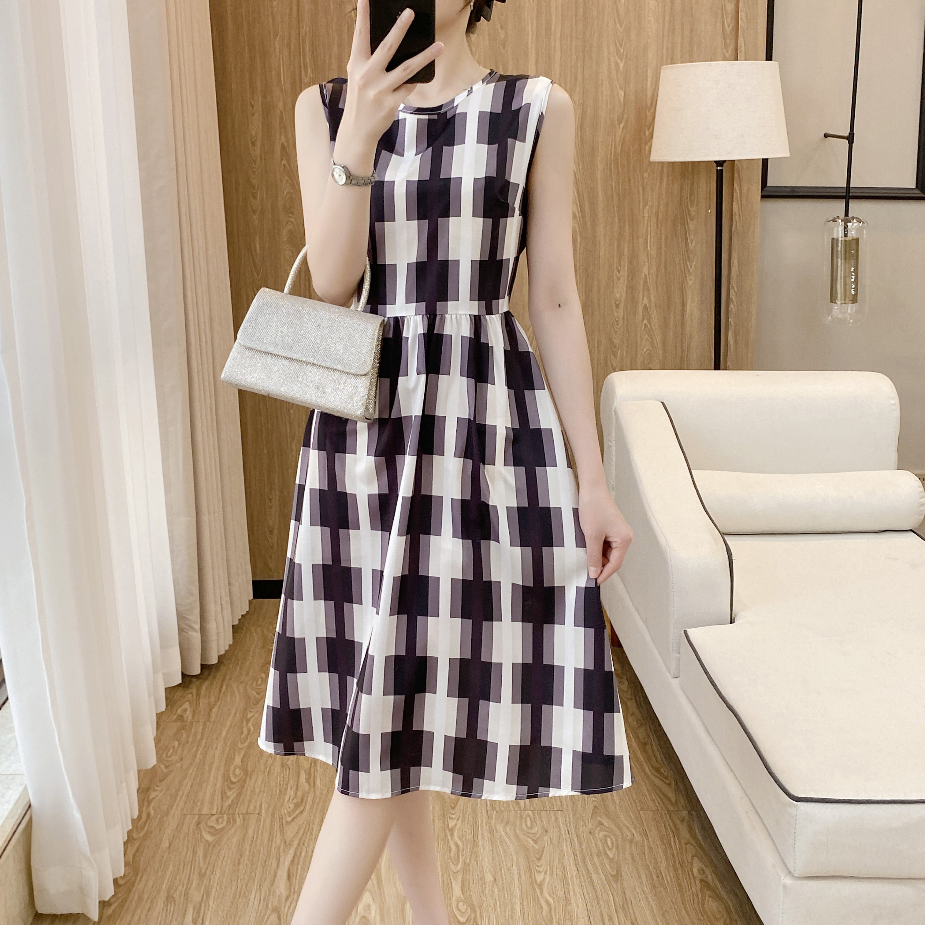 FA30653# 复古格纹无袖连衣裙女士夏季新款设计感气质通勤百搭收腰裙子 服裝批發女裝批發服飾貨源