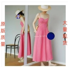 批发一线品牌<b class='q'>清仓</b>捡漏必入~粉色泡泡敲好看的粉色和基础黑色<b class='q'>连衣裙</b>女