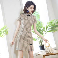 批发小个子旗袍女2026年新款年轻款少女<b class='q'>高端</b>气质格子高级感改良<b class='q'>连衣裙</b>