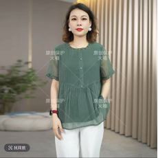 批发实拍中#气质<b class='q'>清凉</b>上衣中老年女装宽松百搭洋气纯色妈妈装小衫