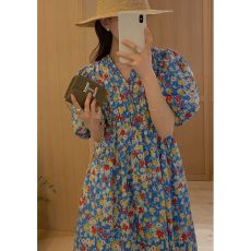 批发已出货 夏天V领碎花<b class='q'>连衣裙</b>韩版宽松微胖女网红爆款遮肚显瘦a字裙
