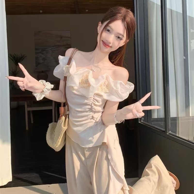 MY8398# 夏季新款一字肩花朵飘带上衣女短袖T袖抽褶修身上衣女裝貨源服裝批發