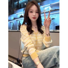 批发薄款外搭防晒针织开衫<b class='q'>外套</b>2025新款爆款夏季长袖冰丝针织衫上衣女