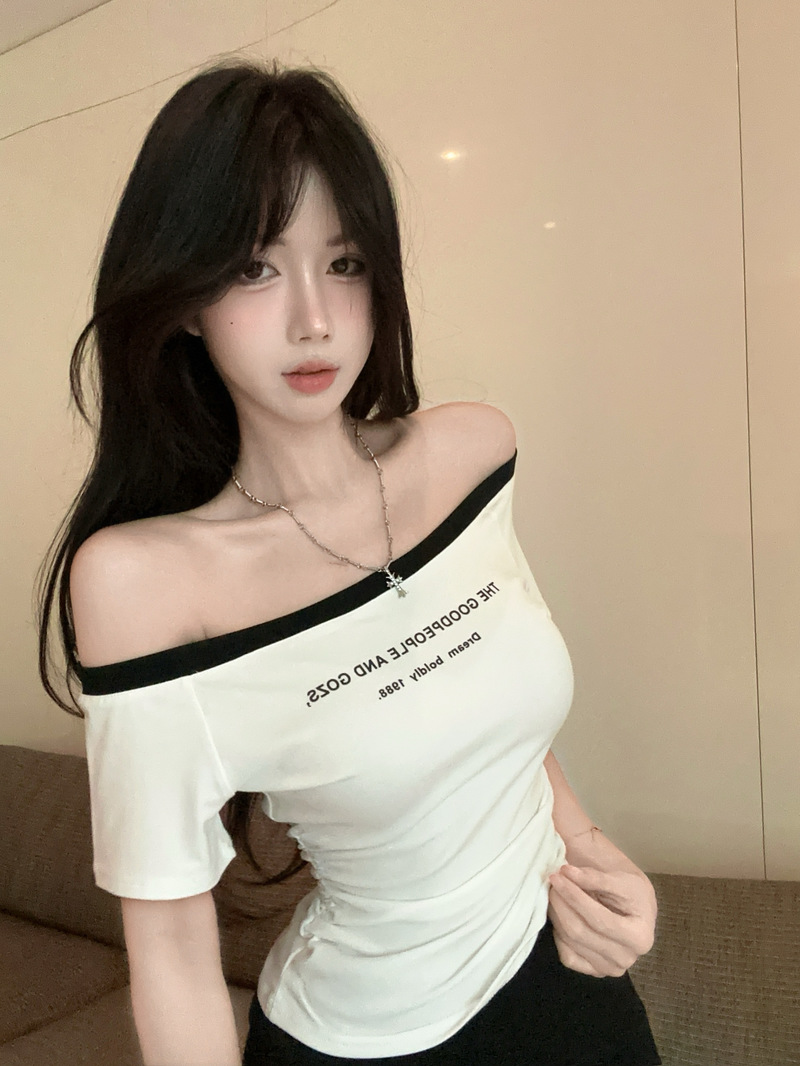 MY7420# 夏季新款一字领露肩抽褶撞色短袖T恤辣妹上衣女潮女裝貨源服裝批發
