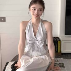 批发法式V领<b class='q'>挂</b><b class='q'>脖</b>露背<b class='q'>连衣裙</b>夏季设计感束腰蝴蝶结条纹长裙