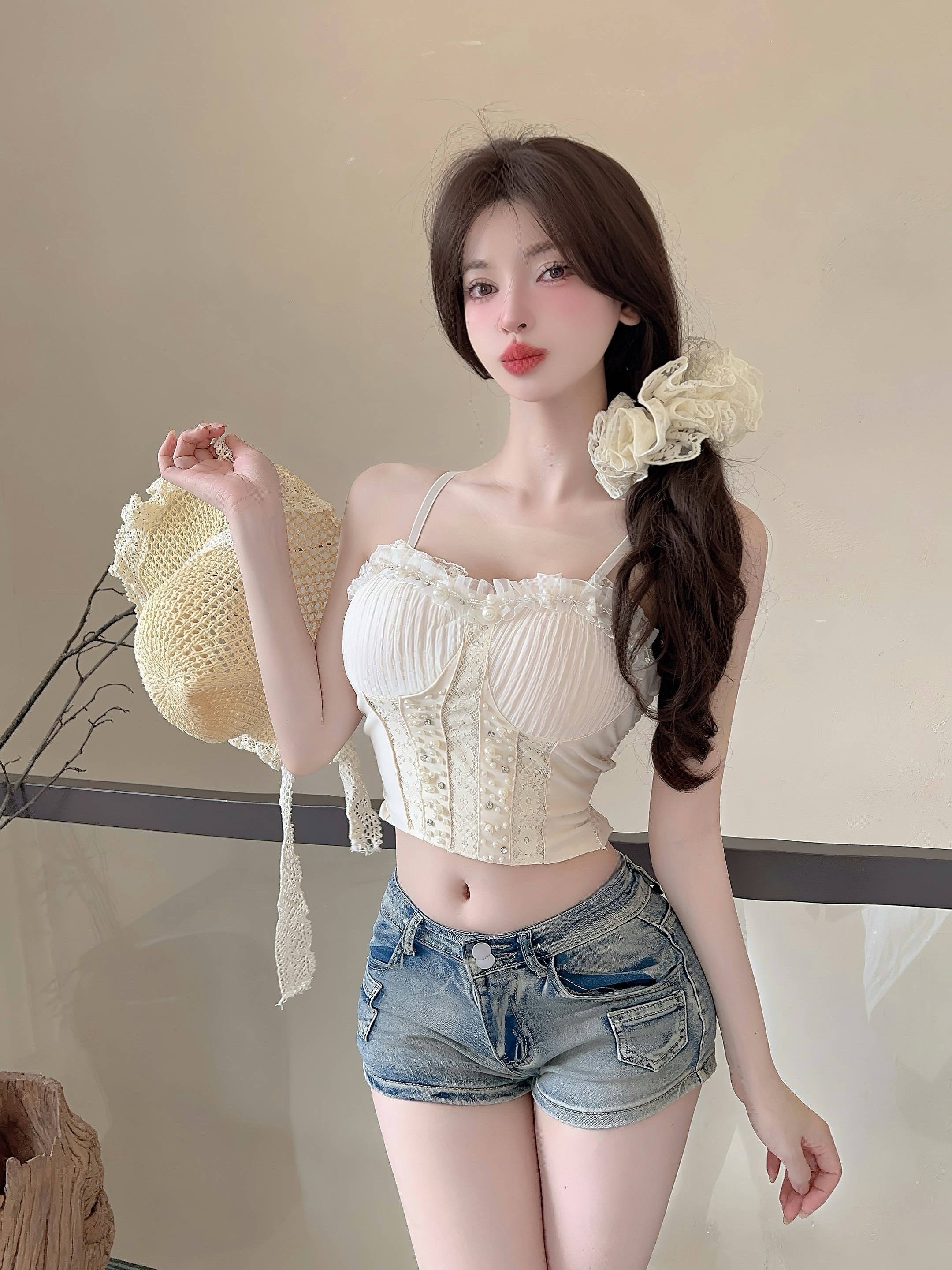 실사 작은 샤넬 스타일 비즈 박기 레이스 캐미솔 외출용 여름 태국 사람 스타일 핫걸 아름다운 생선뼈 가슴 패드 의류