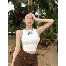 批发设计感英文刺绣背心女<b class='q'>欧美</b>辣妹风ins2025年夏季新款百搭显胸上衣