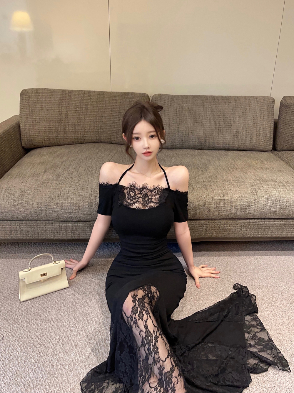 실사 순수한 욕망 섹시함 레이스 조각 행침 목 홀로우 아웃 몸매 가꾸기 슬림해 보이는 타이트 스커트 드레스