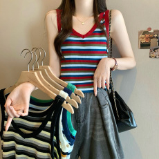 批发实拍实价 新版韩风设计感多巴胺拼色条纹吊带针织衫