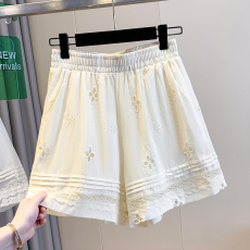 批发实拍蕾丝拼接刺绣镂空休闲短裤女2026夏季新款高腰宽松阔腿热裤