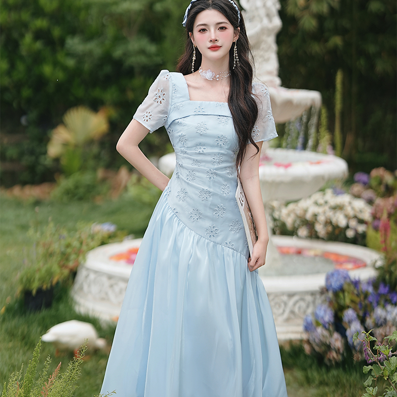 RY2026# 实拍  法式立体镂空刺绣连衣裙