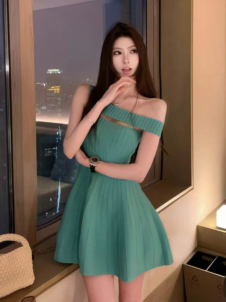 FA26418# 古早千金斜领/半边吊带两穿针织连衣裙显瘦仙女短裙