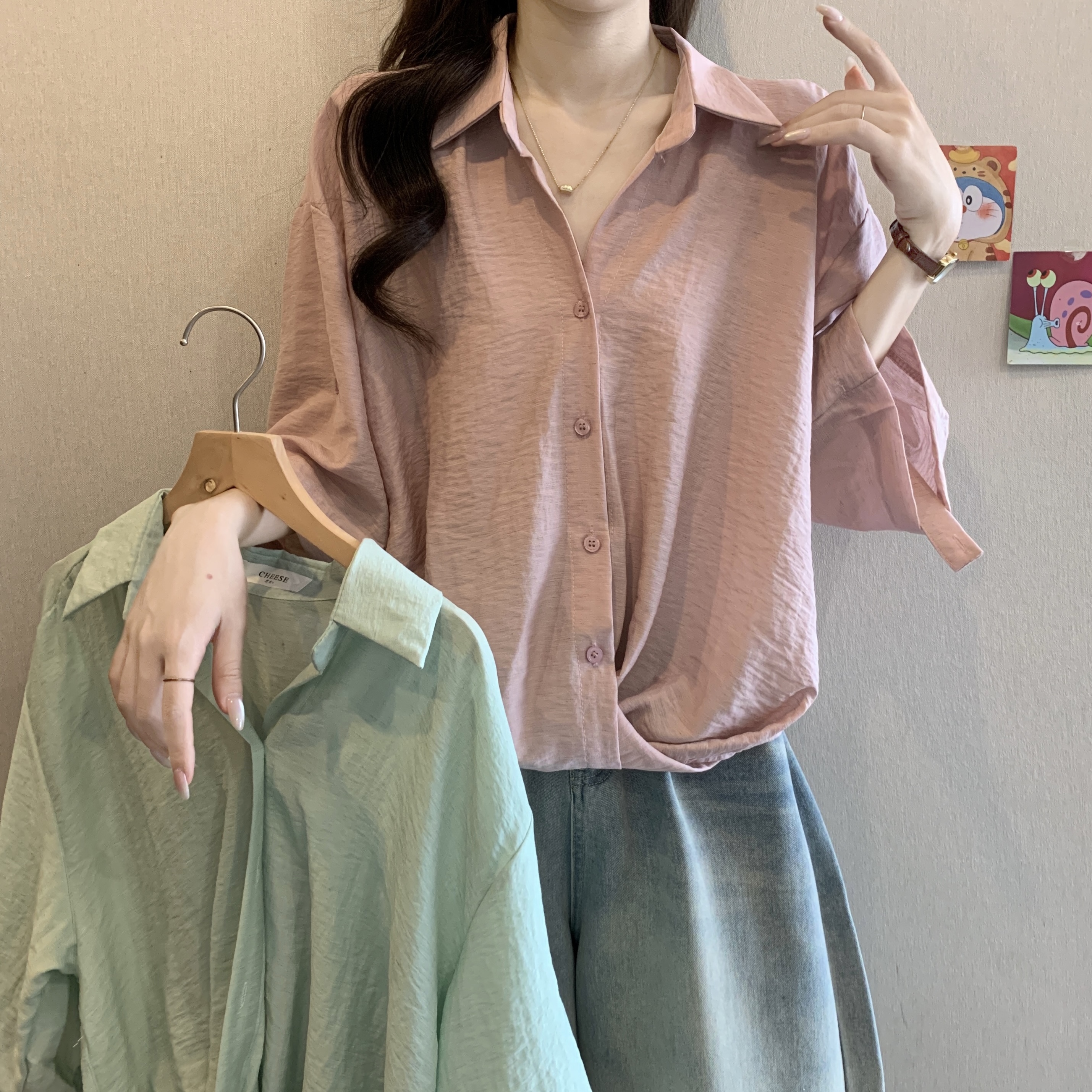FA31588# 大码设计感小众不规则黑色短袖衬衫女夏季微胖mm遮肚显瘦正肩上衣 服裝批發女裝批發服飾貨源