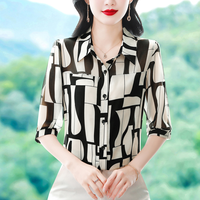 실사 2026 여름 드레스 새로운 상 꽃 조우 작은 셔츠 외국 가스 고귀한 품격 슬림해 보이는 표지 배 여성 셔츠