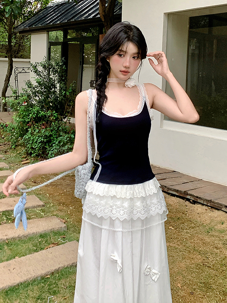 한 부서 Chic 작은 대중 레이스 조각 스택 착용 캐미솔 인사이드 잡아라. 의류 유럽 역 2026 봄 여름 새로운