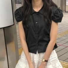 批发现货chic 韩系夏季温柔甜美减龄翻领单排扣泡泡袖圆点<b class='q'>衬衫</b>上衣
