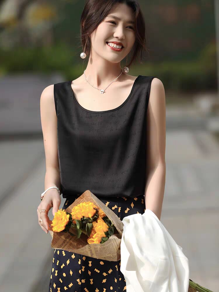 실크 미끄러짐 캐미솔 정장 인사이드 가져 가라. 새틴 슈퍼 잘 생긴 화이트 라운드 넥 민소매 기본 셔츠 여름 맨위