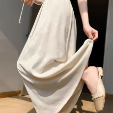 批发新中式国风提花醋酸缎面半身裙女夏季新款松紧高腰垂感a字<b class='q'>长裙</b>子