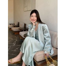 批发早春新款韩系西装<b class='q'>外套</b>上衣女装高级感性感吊带<b class='q'>连衣裙</b>女两件套套装