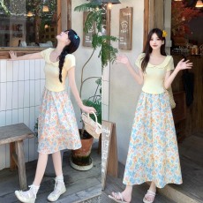 批发实拍大码大<b class='q'>娃娃</b>领蝴蝶结少女感短袖T恤+日杂少女碎花半身<b class='q'>裙</b>两件套