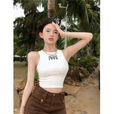 批发设计感英文刺绣背心女<b class='q'>欧美</b>辣妹风ins2025年夏季新款百搭显胸上衣