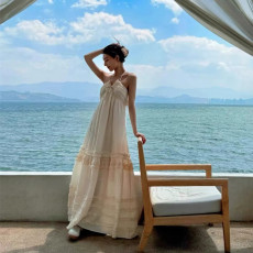 批发法式性感纯欲风<b class='q'>泰国</b>海边度假连衣裙女三亚性感吊带蛋糕露背长裙子