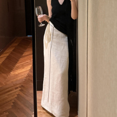 批发2025夏日穿搭一整套慵懒感老钱风亚麻直筒半身裙女V领背心两件套