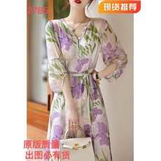 批发2026年春夏新款设计微灯笼袖中长款裙子宽松时尚<b class='q'>桑蚕丝</b><b class='q'>连衣裙</b>女